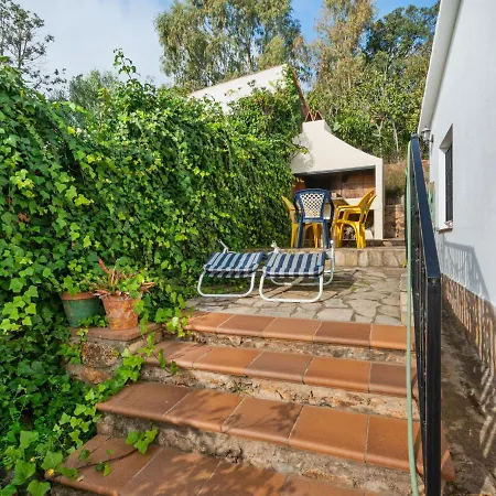 Peaceful Holiday In With Veranda Holiday home